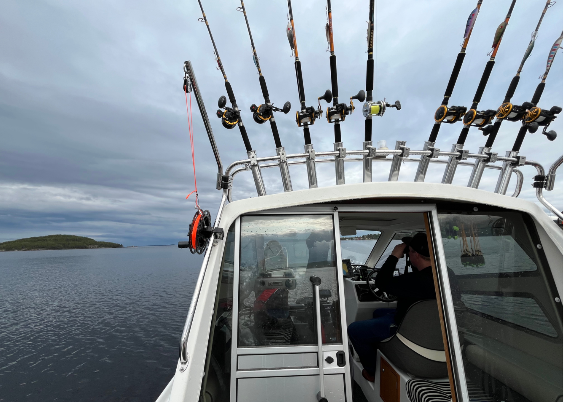 Lake Inari experiences from June to September
